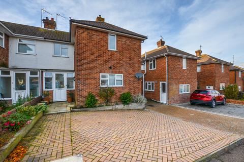 Battle Crescent, Hailsham, East Sussex, BN27