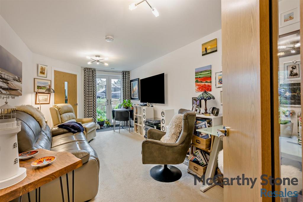 8670529-interior08-800.jpg