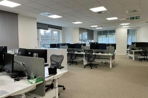 Office to rent, 1 Queen St Bristol BS2 0HQ