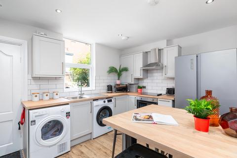5 bedroom house to rent, Clarkson View, Leeds LS6