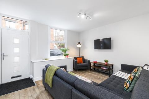 undefined, Claremont Grove, Leeds LS3