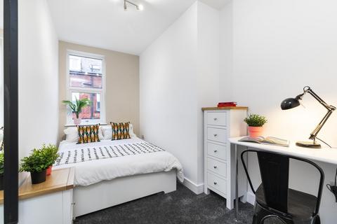 undefined, Claremont Grove, Leeds LS3
