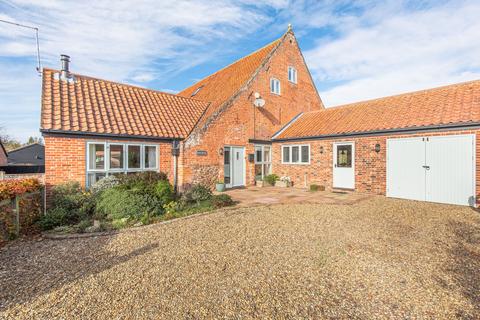 undefined, Idyllic Barn Conversion in Worstead