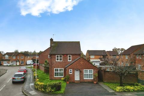 3 bedroom detached house for sale, Meadowsweet Road, Leicester LE5