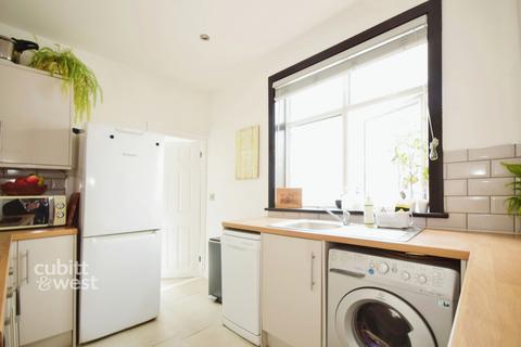 undefined, AVAILABLE WITH NO DEPOSIT Moorland Road Portsmouth PO1