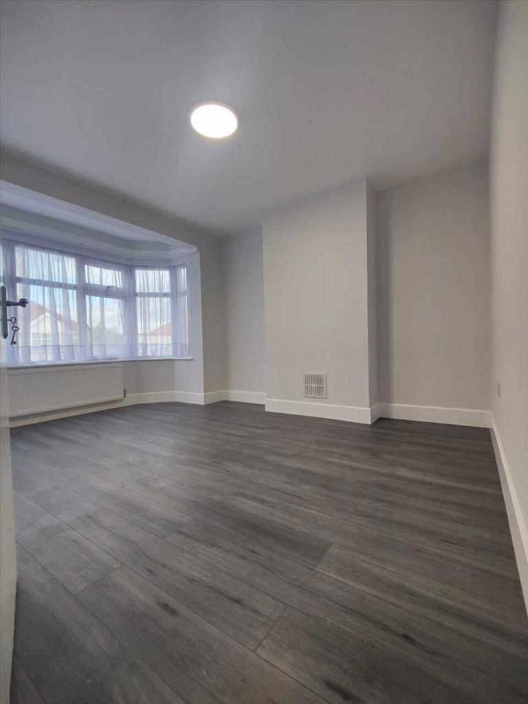 Front Double Bedroom