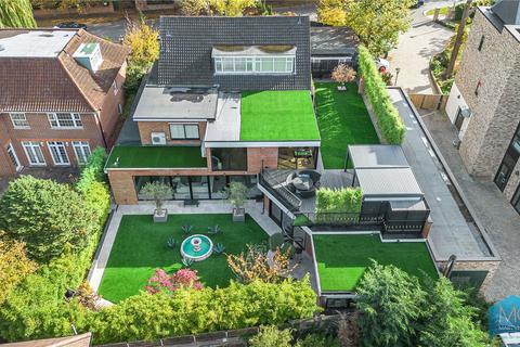 The Bishops Avenue, London, N2