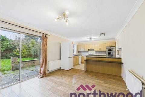 undefined, Montrose Close, Macclesfield, SK10
