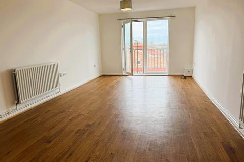 2 bedroom flat to rent, Ashwood Place, Tamar Way, Slough, SL3