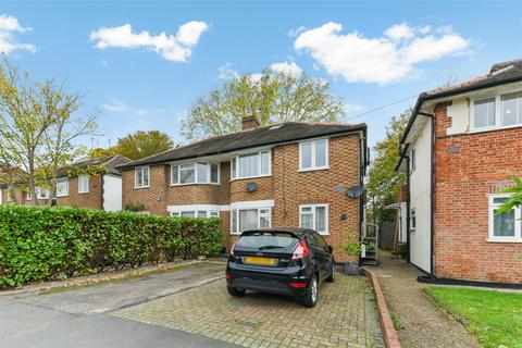 2 bedroom maisonette for sale, Runnymede, Colliers Wood SW19