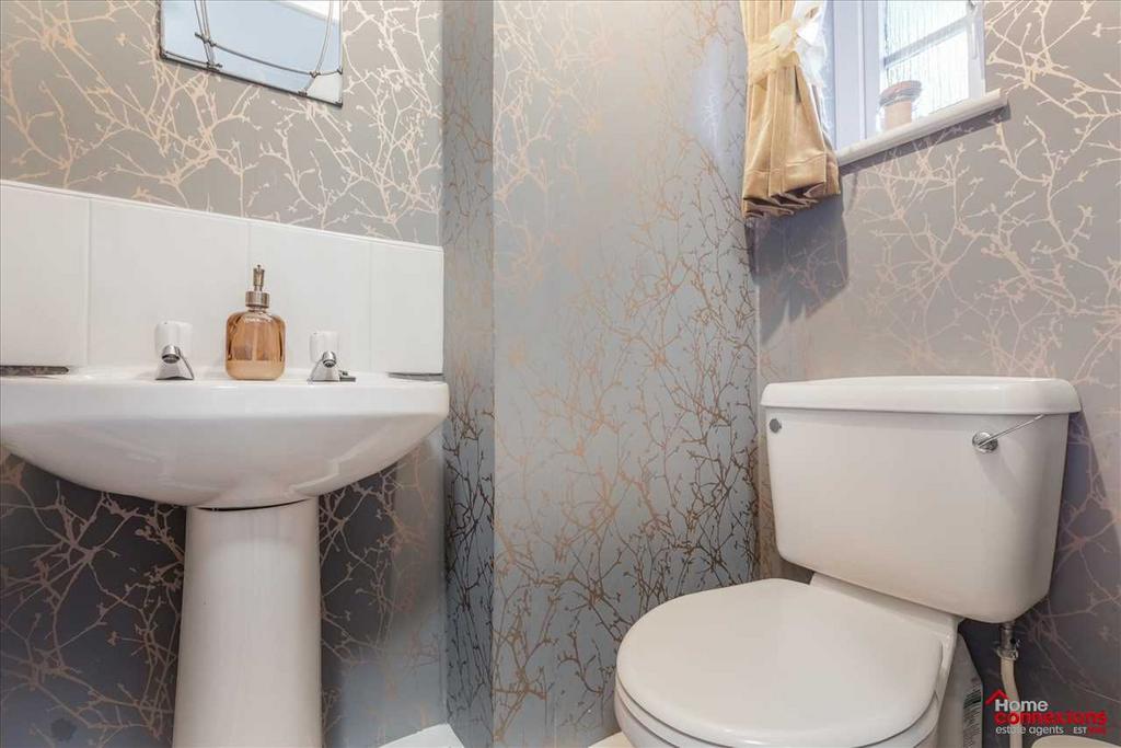 Lower Level WC