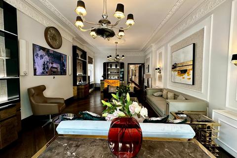 4 bedroom apartment to rent, Park Lane, London W1K