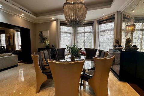 4 bedroom apartment to rent, Park Lane, London W1K