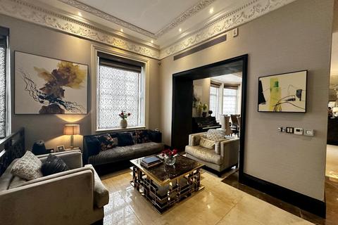 4 bedroom apartment to rent, Park Lane, London W1K