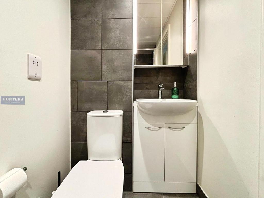 Ensuite