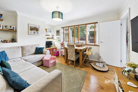 2 bedroom ground floor maisonette for sale, West Ewell KT19
