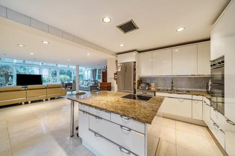 5 bedroom detached house for sale, Dollis Avenue,  Finchley,  N3