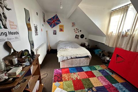 8 bedroom house to rent, Manor Terrace, Leeds LS6