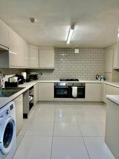 8 bedroom house to rent, Manor Terrace, Leeds LS6