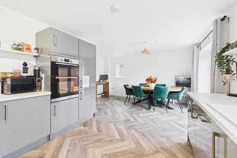 4 bedroom detached house for sale, Silver Birch Road, Wootton, NN4 6FZ