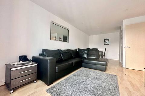 3 bedroom flat for sale, Westgate Apartments, Royal Docks, London, E16