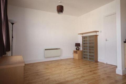 1 bedroom flat to rent, Cheddon Road, Somerset TA2