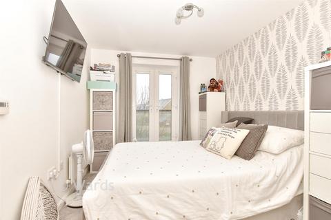 2 bedroom flat for sale, Thistle Hill Way, Minster On Sea, Sheerness, Kent