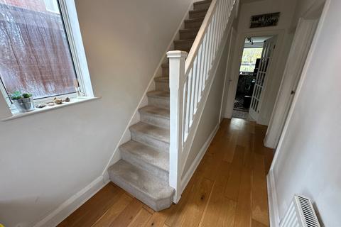 3 bedroom semi-detached house for sale, Malvern Avenue, Stapenhill, Burton-on-Trent, DE15