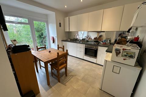 3 bedroom semi-detached house for sale, Malvern Avenue, Stapenhill, Burton-on-Trent, DE15