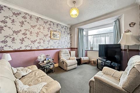 2 bedroom semi-detached house for sale, Roberts Road, Rainham, Kent, ME8