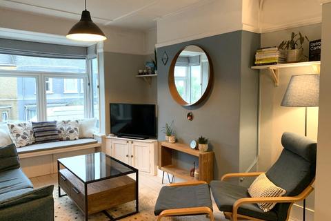 2 bedroom house to rent, Trevethan Road, Falmouth