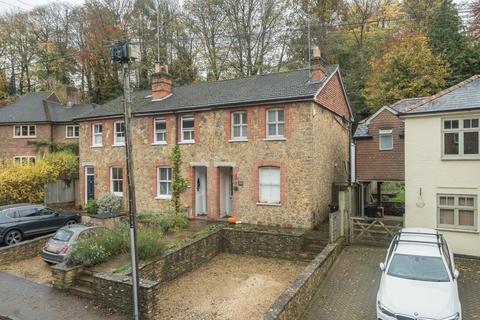 3 bedroom end of terrace house for sale, Brighton Road, Surrey GU7