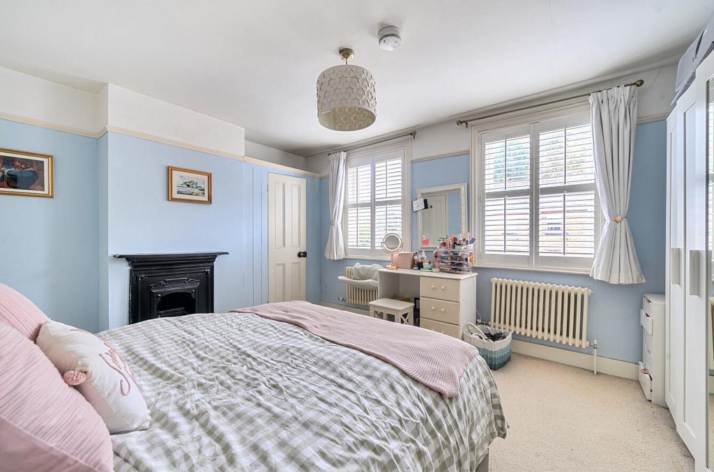 1375169-19-690c78...