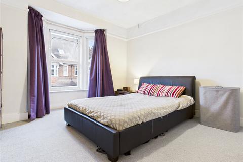 1 bedroom flat for sale, Foxenden Road, Surrey GU1