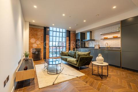 1 bedroom apartment for sale, Switch House East, Circus Road East, Battersea, London