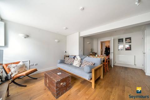 2 bedroom flat for sale, Quarry Street, Surrey GU1