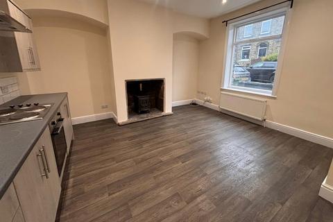 2 bedroom terraced house to rent, Wellington Street, Oakes, Huddersfield, HD3