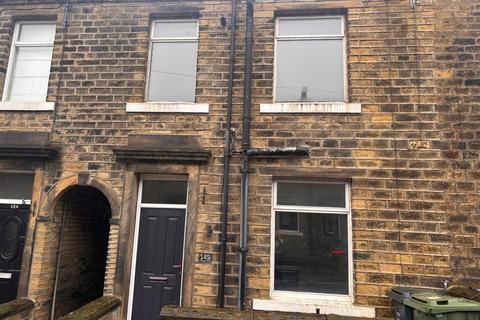 2 bedroom terraced house to rent, Wellington Street, Oakes, Huddersfield, HD3