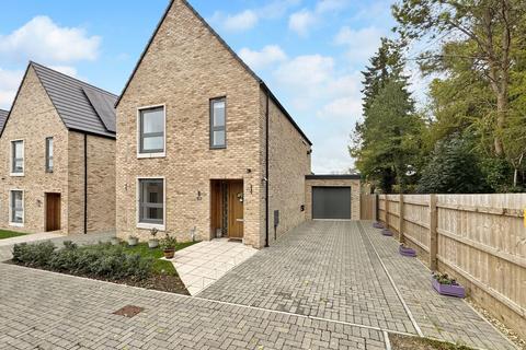 4 bedroom detached house for sale, Thames View, Blunsdon, Swindon, SN26