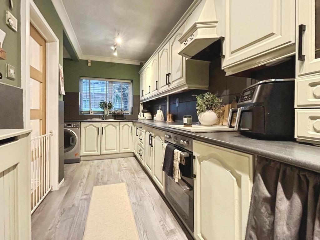 User edited photo-e51b64ea user-edited-51d7f3e3-49