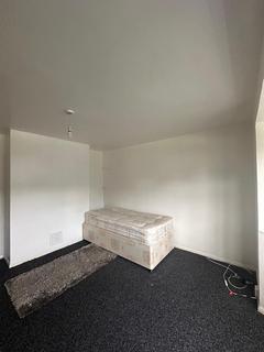 1 bedroom flat to rent, Sultan Road London E11 2DF