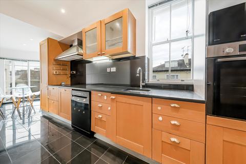 3 bedroom flat to rent, Lancaster Drive, London, NW3