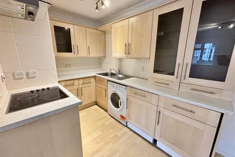 1 bedroom flat for sale, Fairway Heights, Surrey GU15