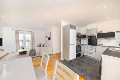 3 bedroom flat for sale, Northpoint Square, London NW1