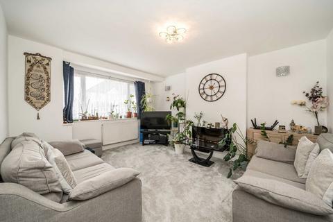 145 Abbotts Road, Mitcham, CR4 1JZ