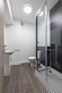 3 bedroom flat to rent,  Hyde Park Road, Leeds LS6