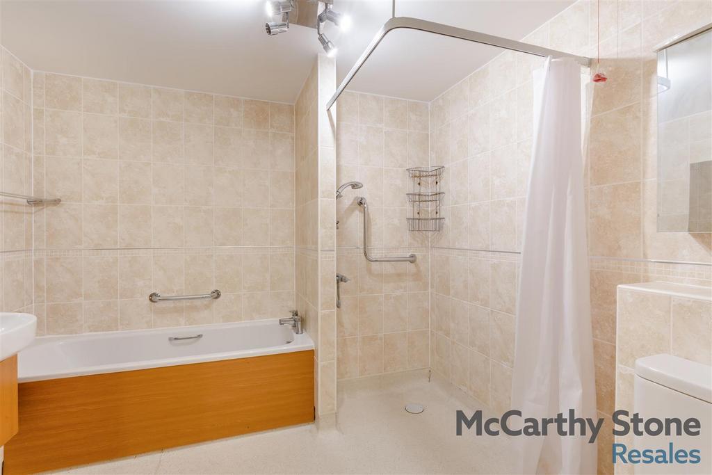 8670629-interior12.jpg