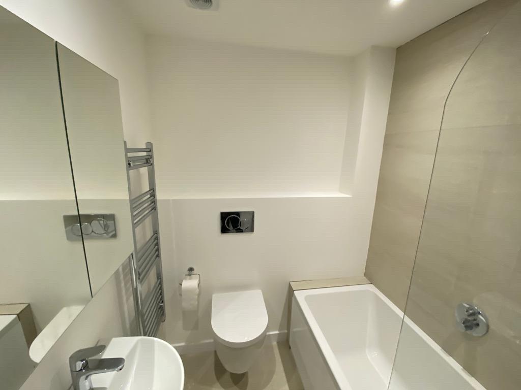 Bathroom2.jpg