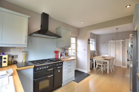 undefined, Armscroft Crescent, Gloucester GL2