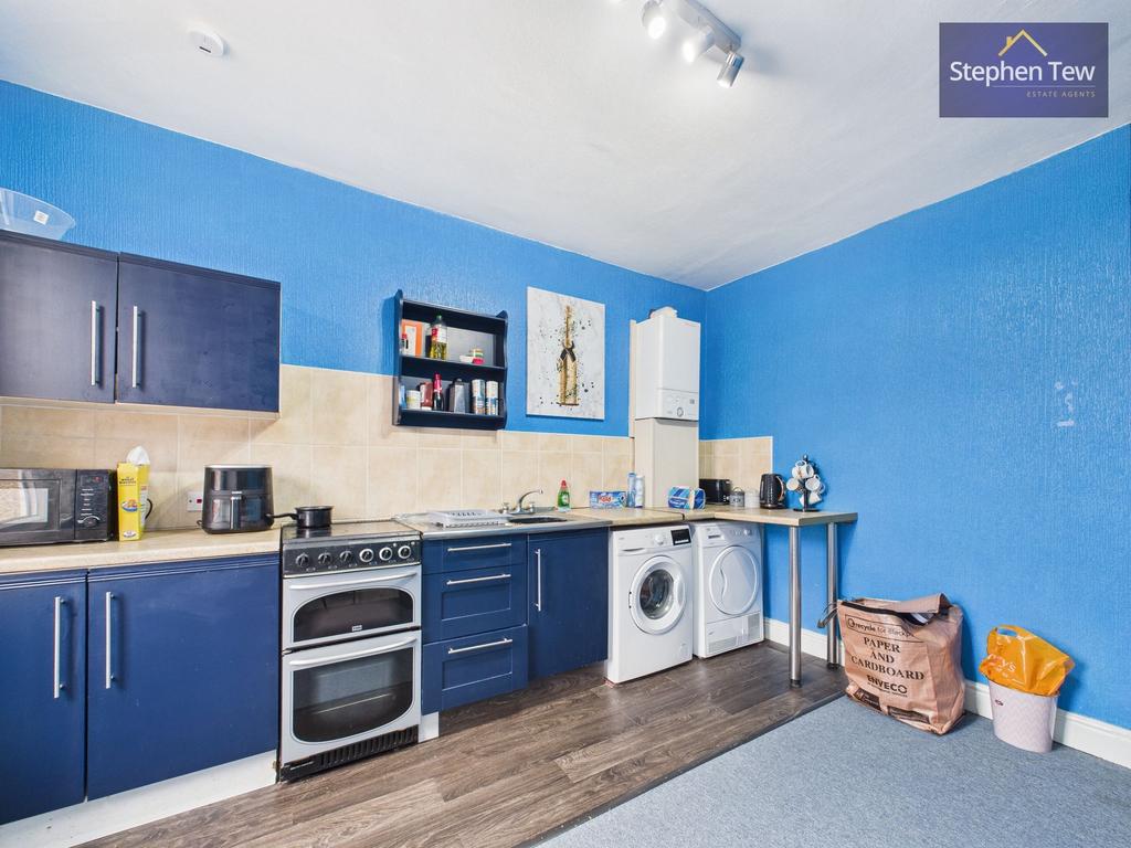 Flat 2 Kitchen